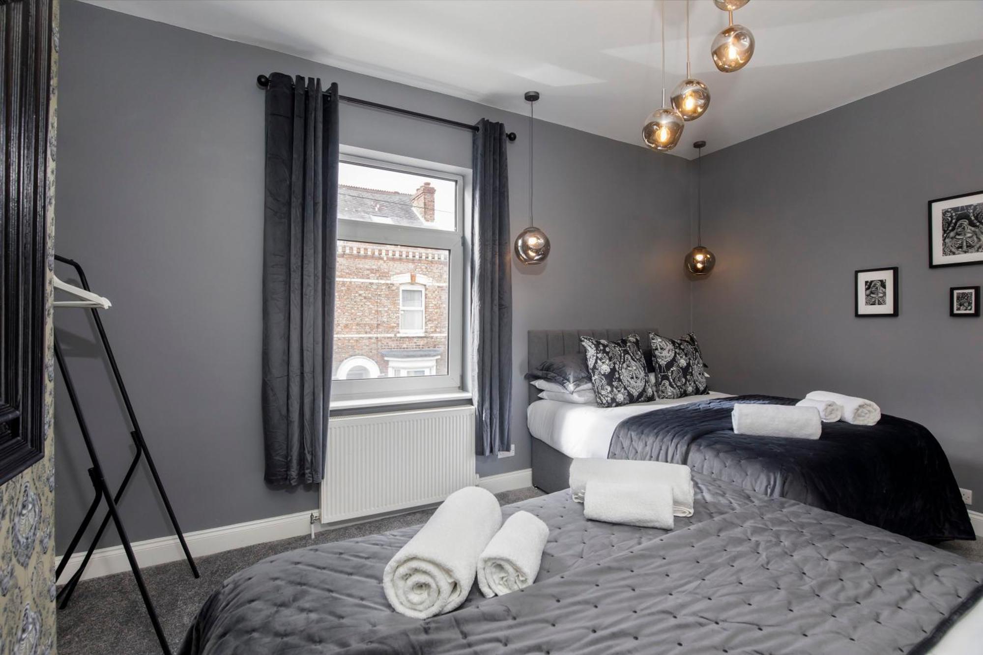 The Milton Sleeps 8 Close To York City Centre Pet Friendly Eksteriør billede